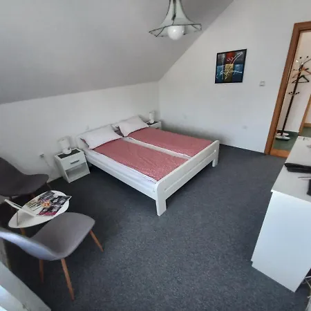 Konukevi Denis Dubrave Gornje